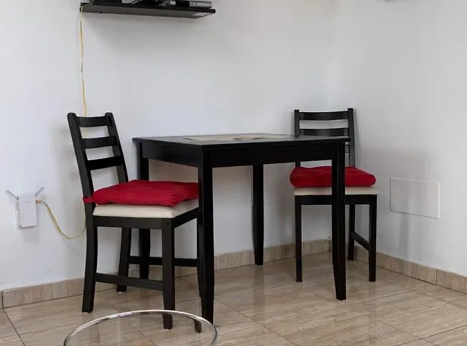 Artsy Casa Timanfaya, Playa Blanca Apartment *