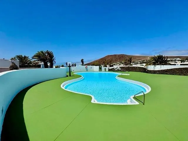 Artsy Casa Timanfaya, Playa Blanca *